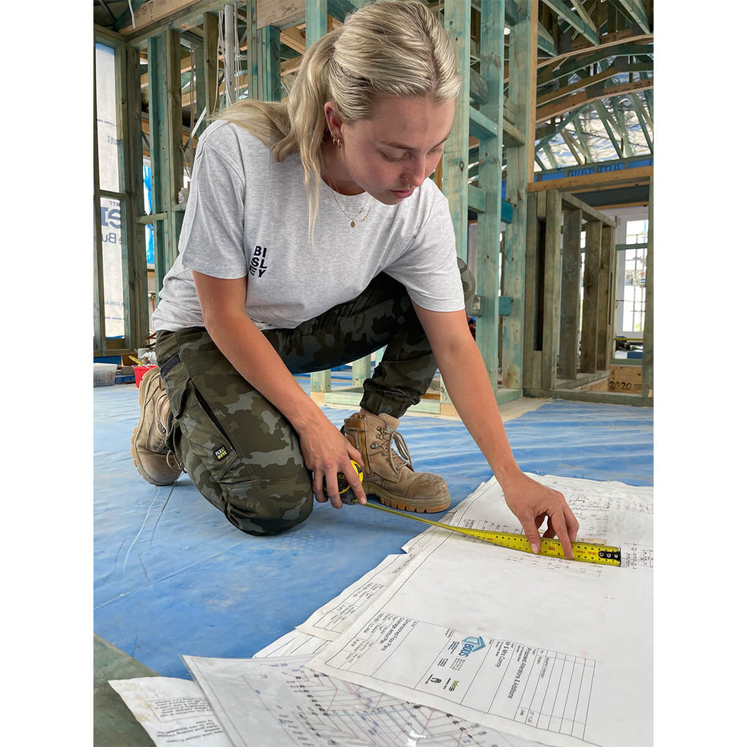 Bisley BPCL6337 Womens Flx & Move Stretch Camo Cargo Pants - Limited Edition Grey Paint Splatter